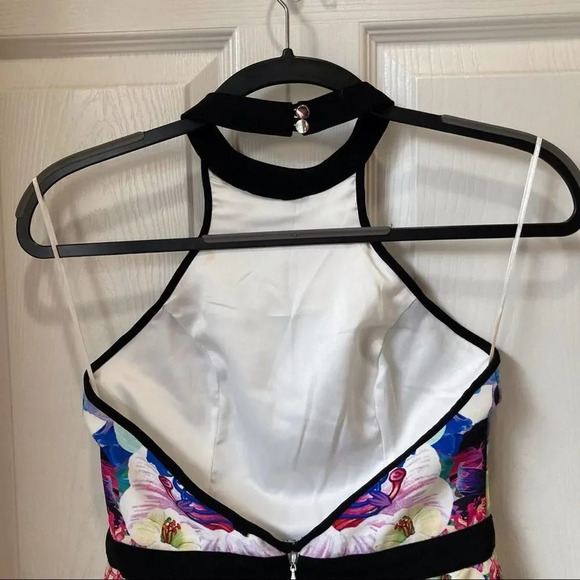 FINDERS KEEPERS Winter Birds Dress Hibiscus Print and Black Size XS - Picture 11 of 15